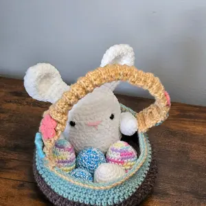 Crochet Easter Basket with Colorful Eggs, Plush Rabbit Design, and Ruffled Handle