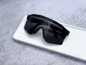 Black swell vipers