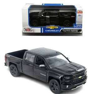 Motormax 1:27 2017 Chevrolet Silverado 1500 LT Z71 Crew Cab – Black Diecast Model Car