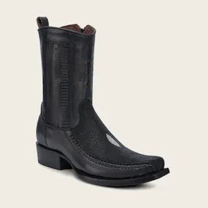 Cuadra- ENGRAVED BLACK STINGRAY COWBOY BOOTS