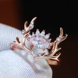 Huitan Rose Gold Color Elk Shape Women Rings Fashion Newly-designed Jewelry Anniversary Christmas Present New Year Gift for Girl