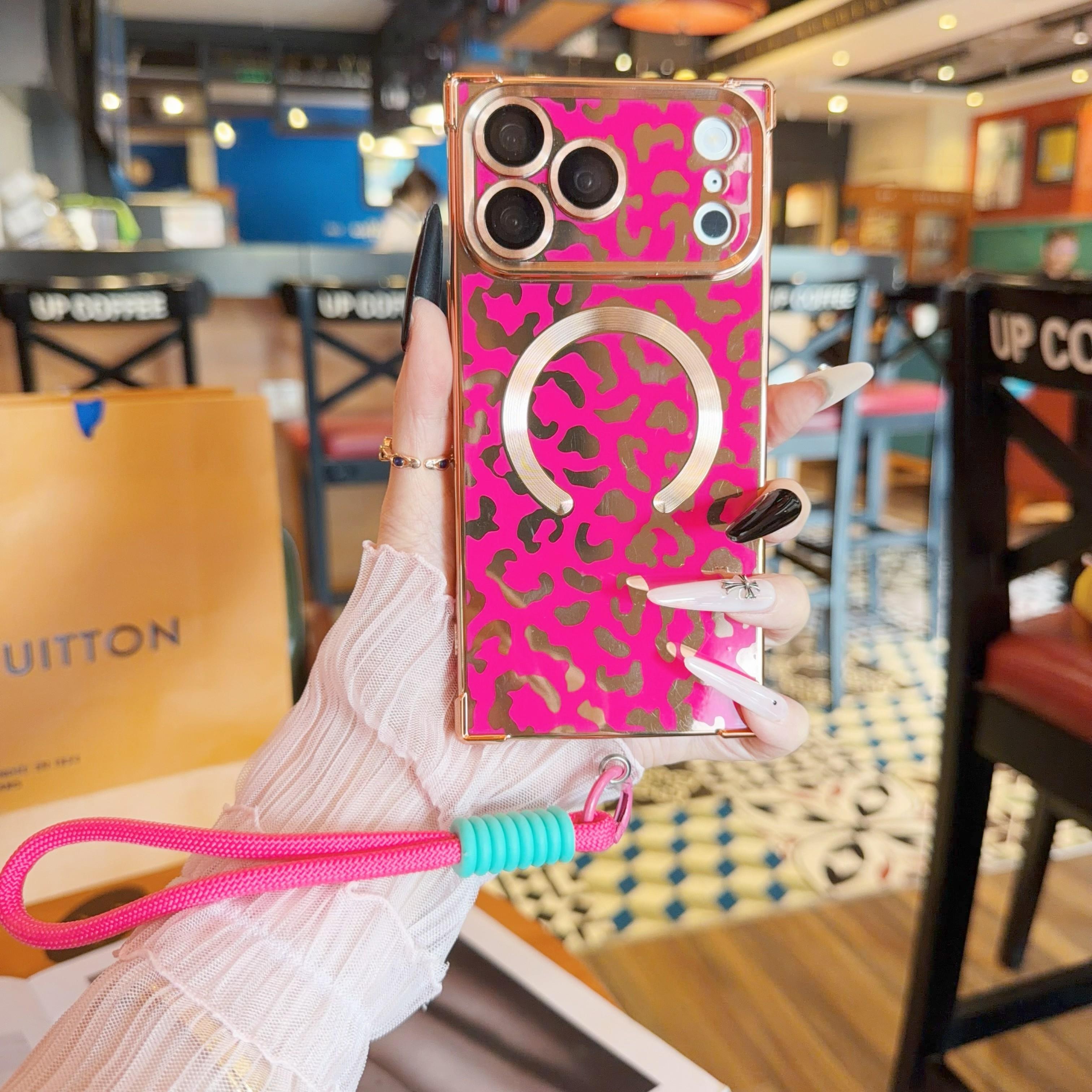 Women's Luxury Leopard Print Glossy Square Phone Case 4-Piece Set - MagSafe Compatible, Drop-Resistant, Durable - with Matching Bead Decoration, Lanyard, Heart-Shaped Bracelet - for iPhone 17/16/15/14/13 Pro Max Mobile Device Accessory