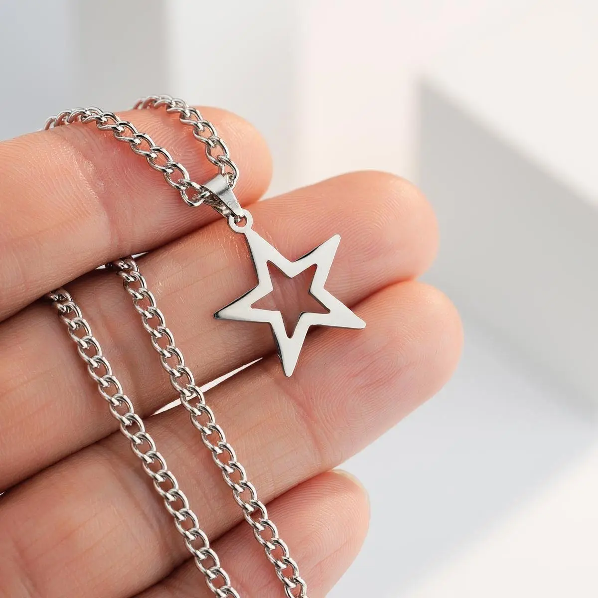 Oufer Women's Hollow Star Stainless Steel Waterproof Necklace - Classic Statement Necklace, Edgy Fashion Jewelry Accessory