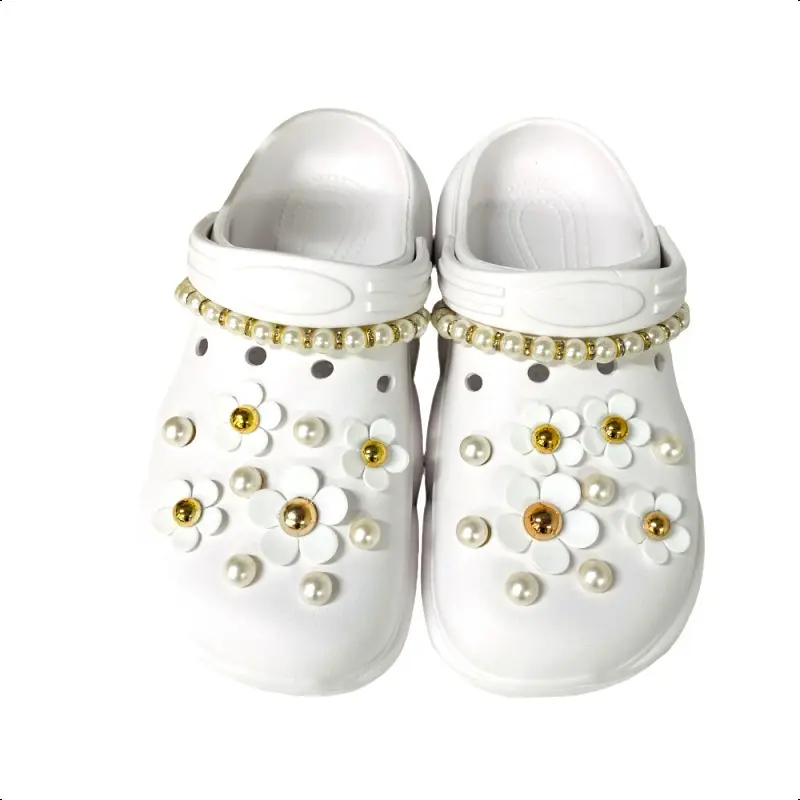 22pcs Shoe Charm Set Bling Shoe Charms For Women Cute Jewelry Flower Shoe CharmsGirls Gold Shoe Decoration,Party Favors Birthday Gifts Valentine's Day, Christmas, Thanksgiving, Birthday