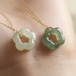 Natural Crystal Flower Pendant Necklace Green Gemstone Charm Amulet Adjustable Gold Chain Daily Wear Jewelry For Women