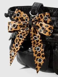 Niche design sense fashion simple Leopard bow pendant, sweet and cool classic versatile, retro Leopard print Millennium fashion accessories Charms key chain, suitable for daily travel with bags, small gifts. Bag Charm Keychain