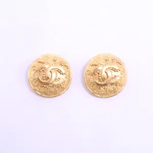 Pre-owned CC Logos Circle Earrings 96 A Clip W20782