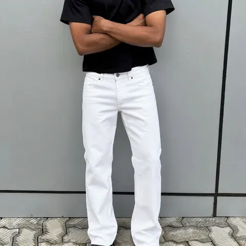 Men's Cotton Plain White Jean Pants - Classic Stretch Elastane Blend Denim Clothing, Straight-Leg Loose-Fit Cotton Fabric Jean, All-Seasons Nondistressed Casual Bottoms with Drape & Aesthetics