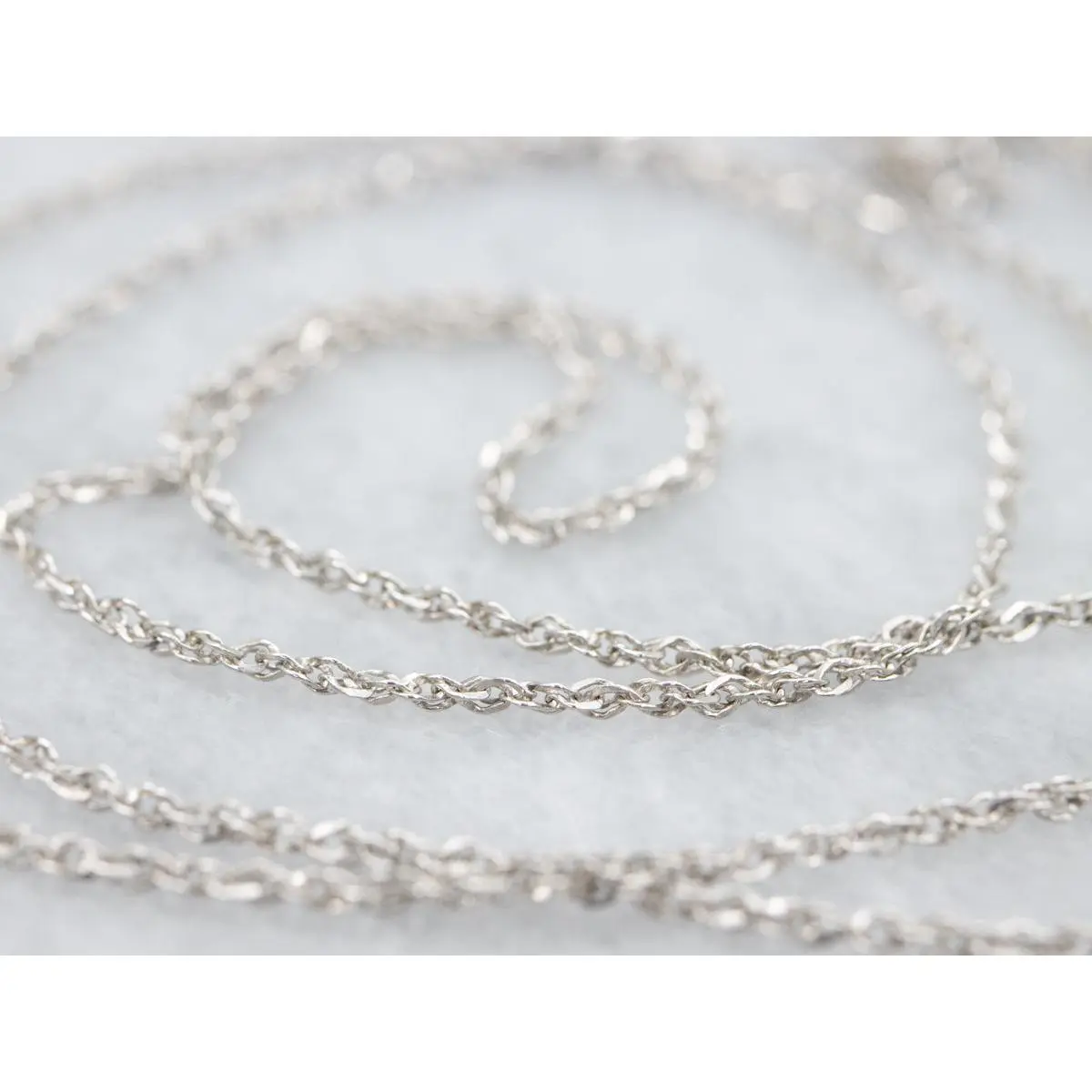 Dainty White Gold Rope Chain