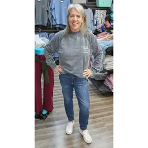 82368 Mid Rise Cuffed Boyfriend Judy Blue Dark Wash Non Distressed Jeans