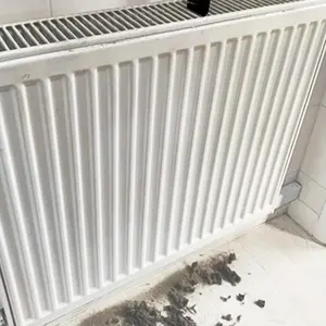 Radiator Cleaning Brush with Wooden Handle, Long-Lasting Cleaning Performance, Suitable for Living Rooms and Bedrooms, Automotive Cleaning Tool, Flexible Dusting Tool, Car Detailing Brush, Car Detailing Tools