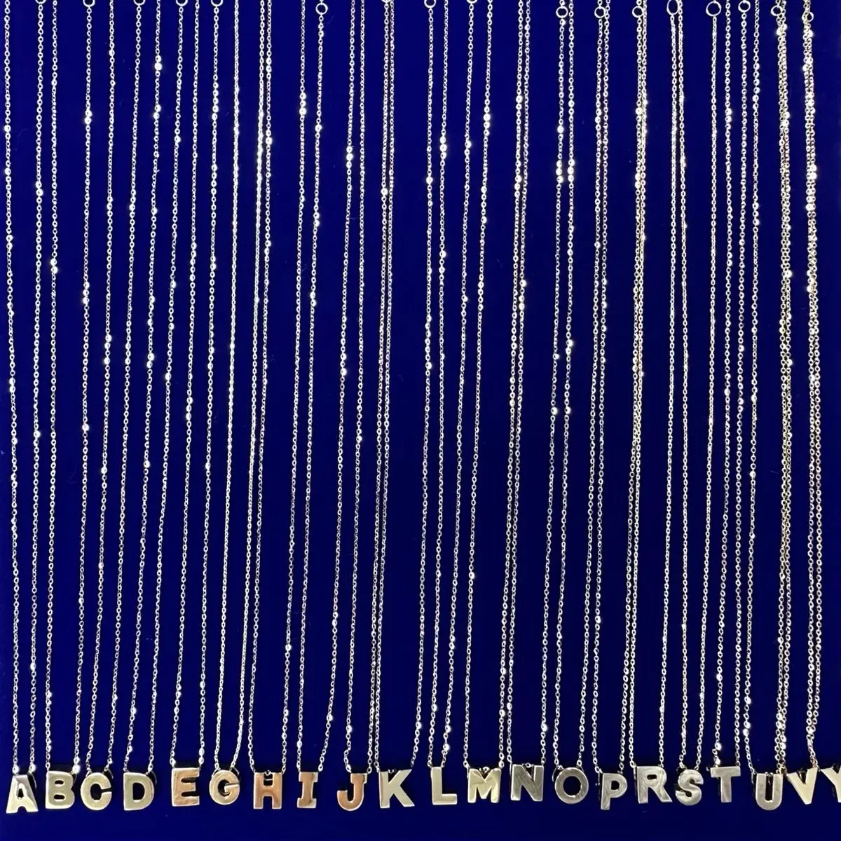 Cadenitas con iniciales 14k