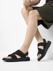 Men's Solid Color Dual-Wear Velcro Sandals Thick-Soled Breathable Beach Shoes Non-Slip Wear-Resistant Outdoor Water-Slippers