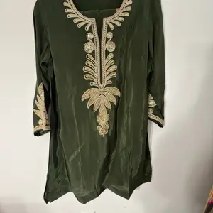 okive green crepe cord set