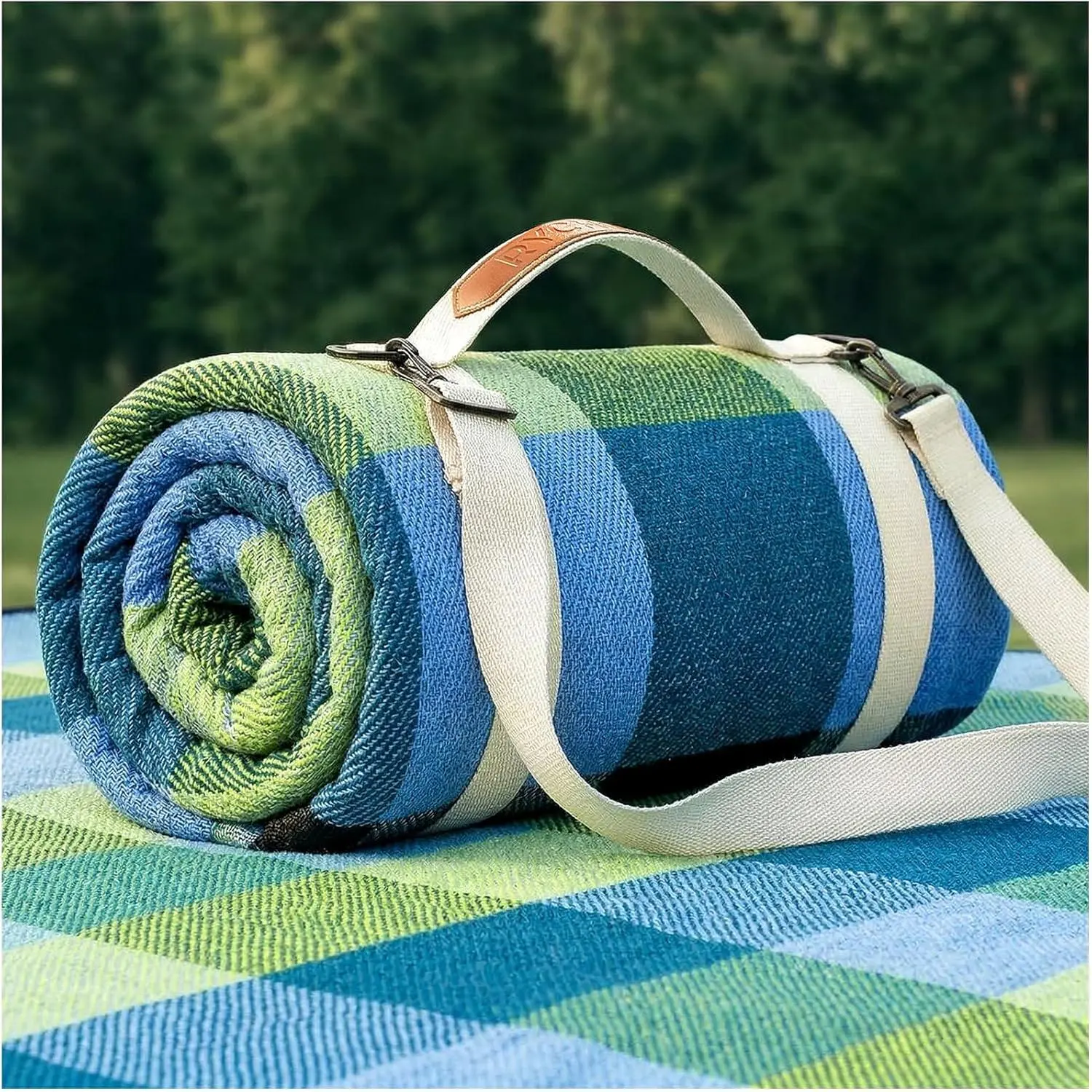 Oversized Waterproof Foldable Picnic Blanket - Easy Clean Outdoor Events Accessory, Cute Beach-Camping Mat, Travel Essential for Park Patio Lawn (Oversized Fit)