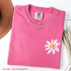 Comfort Colors Retro Daisy Floral T-Shirt, Boho Flower Tee, Women's Crew Neck Top, Gift for Lover