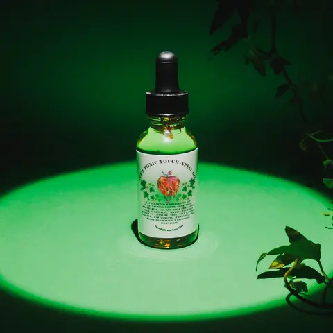 Ivy's Toxic Touch Ritual Spell Oil