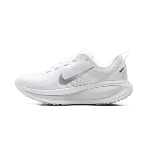 Vomero 18 WMNS "White Photon Dust Summit White Metallic Silver" HM6804 104