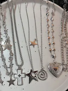 7 Piece Punk Hip-Hop Pendant Necklace Set, Gothic Cross Heart Swirl Thorn Necklaces, Unisex Boho Jewelry Accessories, Gift for Friends