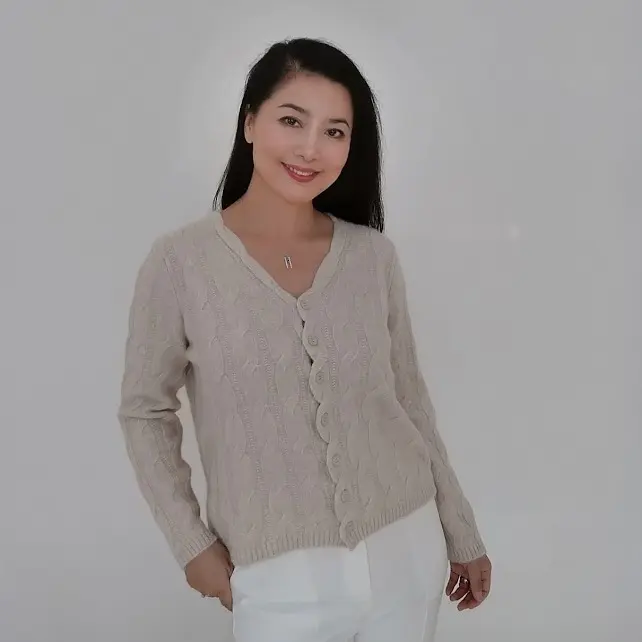 100% Beige Heavy Cashmere Button Up Sweater