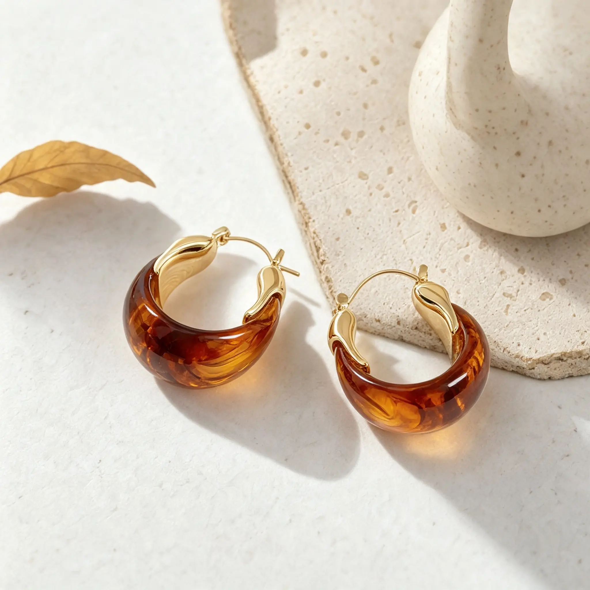 Vintage Tortoise Shell Hoop Earrings, Retro Brown Amber Resin Chunky Huggie Hoops, Classic Fall Fashion Jewelry for Women