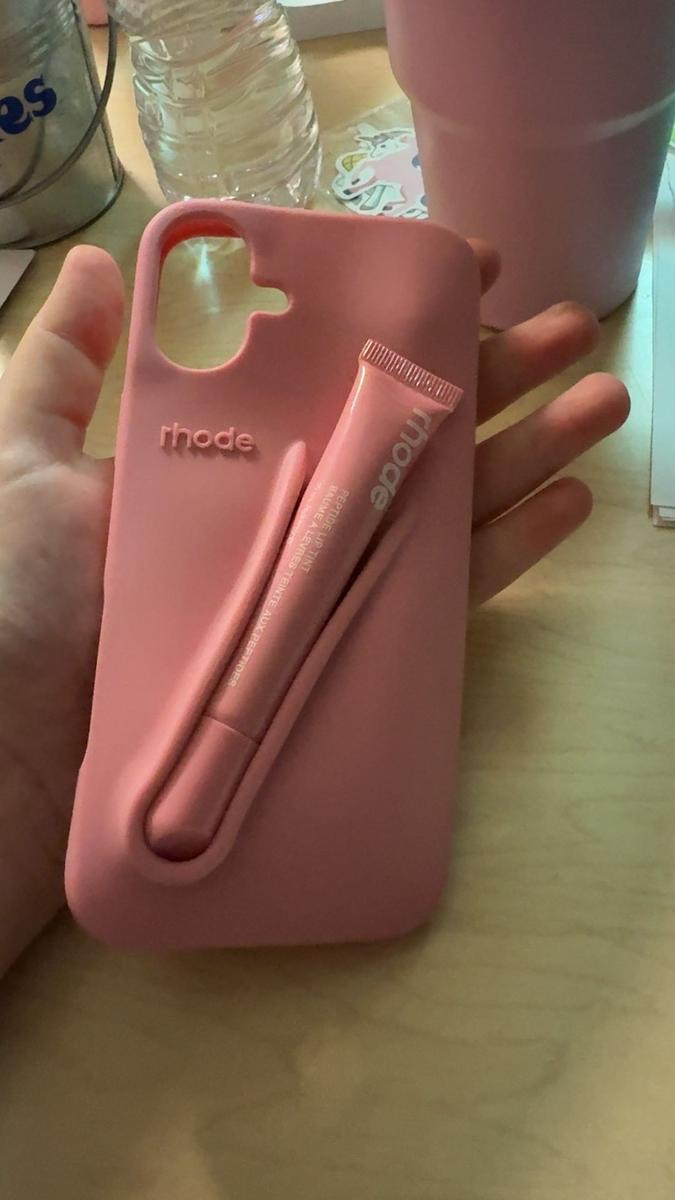 Item: Ribbon, iPhone 16 Plus