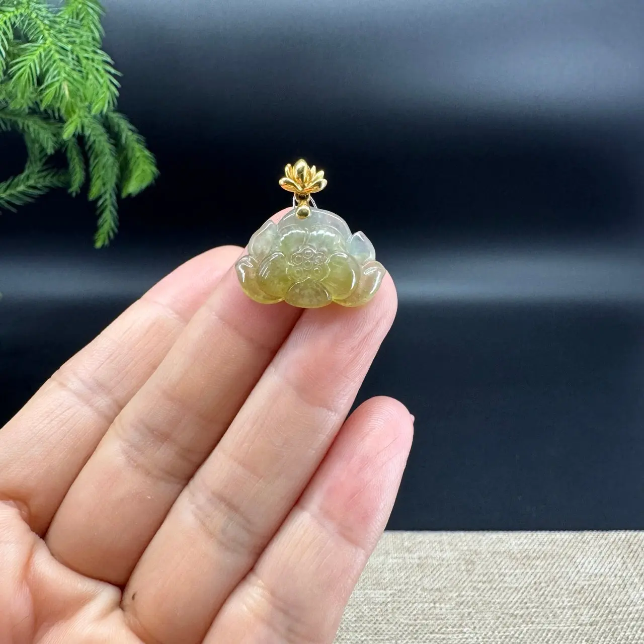 Natural 18K Yellow Gold Burmese Light Yellow Jadeite Jade Lotus Flower Pendant