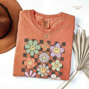 Comfort Colors Checkered Retro Floral T-Shirt,  Preppy TShirt, Boho 70's Happy Flowers Tee, Groovy Women T-shirts, Aesthetic Summer TShirts