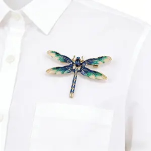 Handmade Crystal Dragonfly Brooch, Alloy Enamel Drop Oil Design, Unisex Fashion Accessory, Elegant Insect Pin for Men and Women