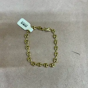 18K Yellow Gold Bracelet Size 7 Inch Classic Design for Everyday Wear Elegant Jewelry