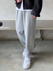 Men's Gray Baggy Sweatpants - Trendy Comfort Wear for Daily Use