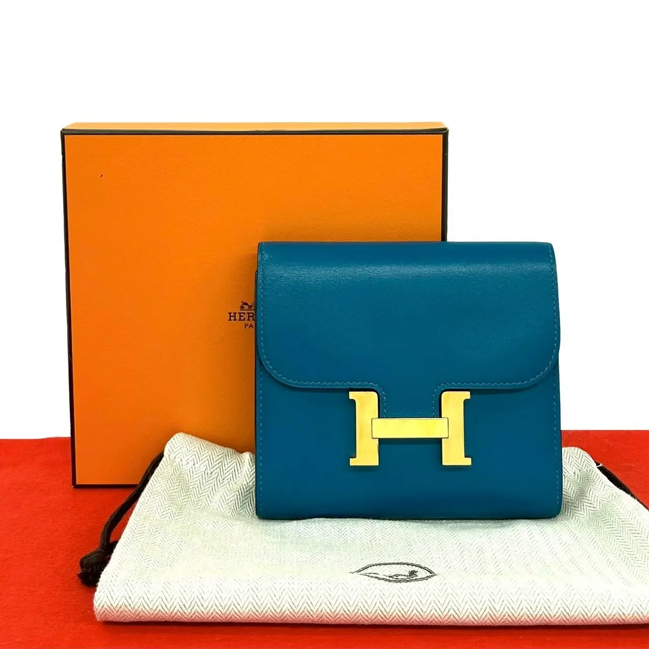 Pre-owned HERMÈS Calfskin Small Leather Goods Hermes Constance Compact calf leather wallet