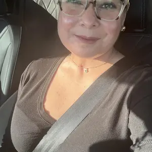 Product Review of DRMTLGY Physical Tinted Moisturizer SPF44 2 fl oz Water-Resistant Sunscreen from D**N