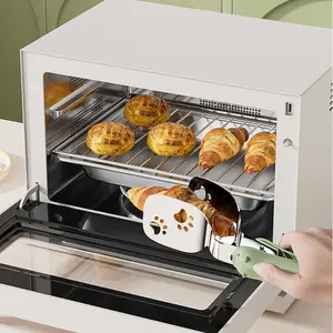 Stainless Steel Bear Pancake Griddle Clip, Multifunctional Kitchen Food Tongs for Frying Eggs, Fish, Steak & BBQ