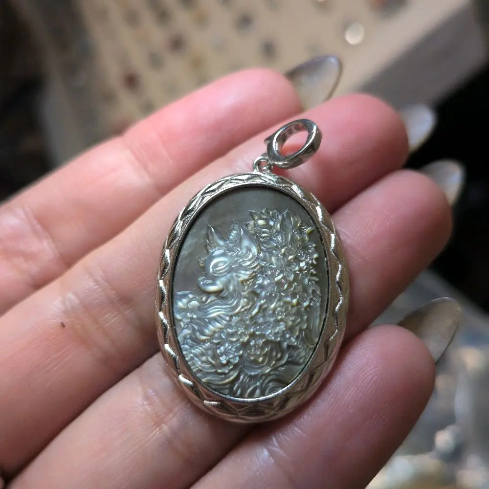 Floral Feminine Fox Silver