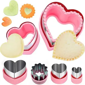 6-Piece Heart-Shaped Sandwich Cutter Set, Food-Grade Stainless Steel, Reusable, Ideal for Camping, Picnics, Home Baking, Kitchen Essentials