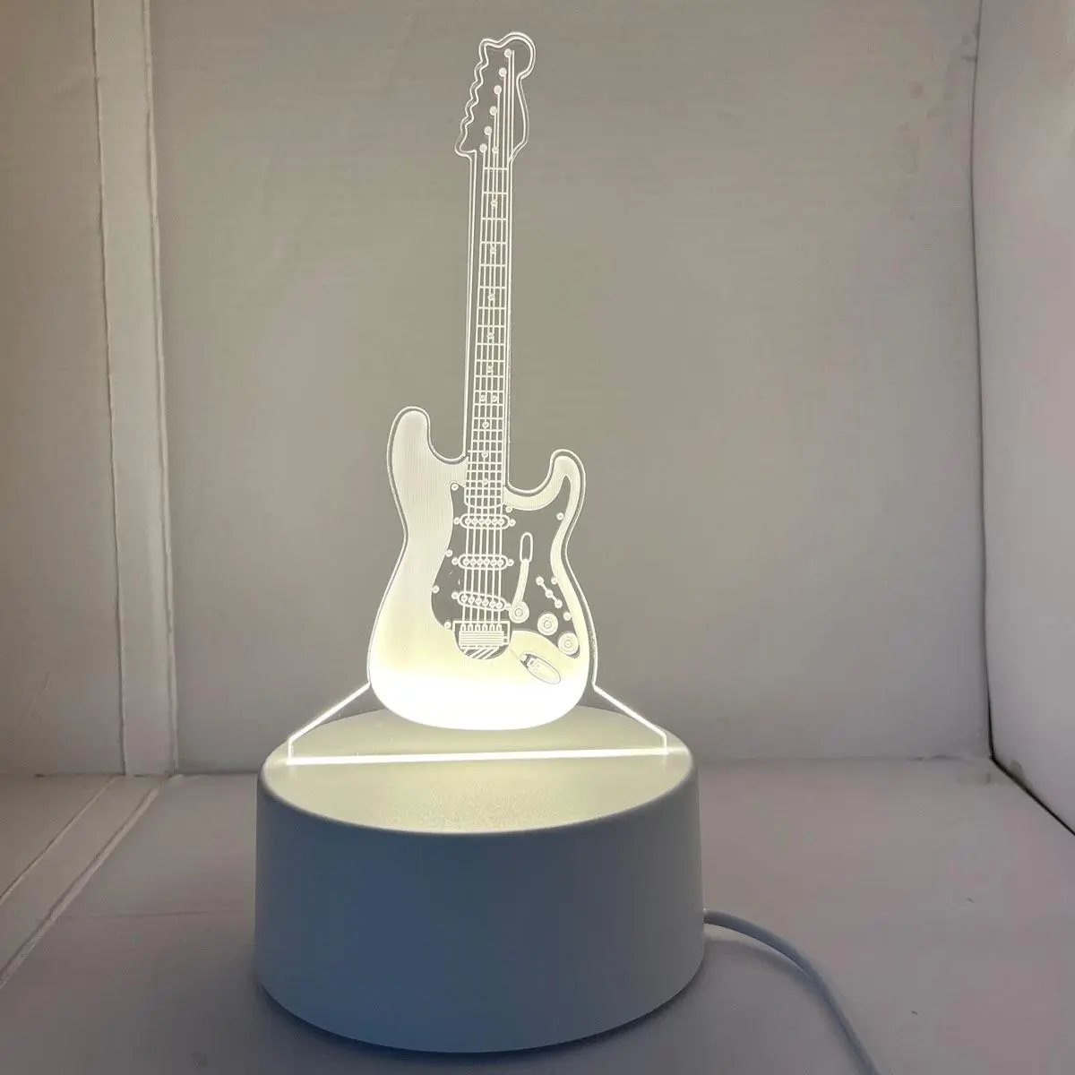 3D Guitar Shaped Night Light, USB Powered Creative Glowing Desk Lamp, 3D Creative Design Night Lamp For Bedroom, Decorative Atmosphere Lamp