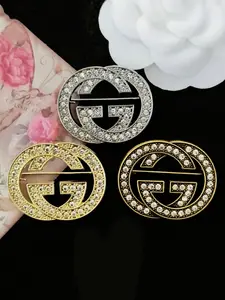 Elegant Letter Design Brooch, Sparkling Rhinestones, Multi-Use Cardigan Button and Pants Clip, Suitable for Women, All Seasons