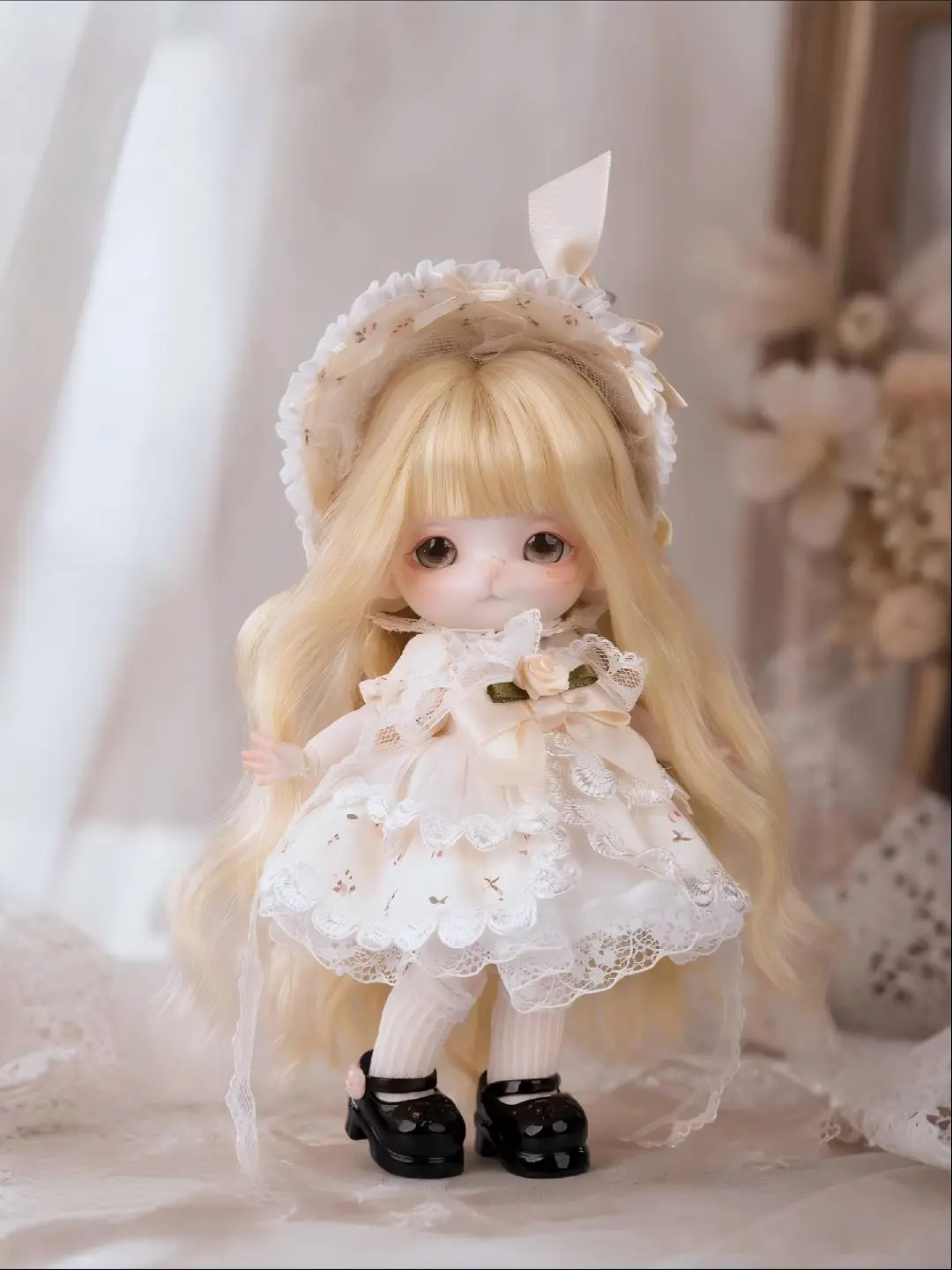 MiMiA Dream Princess House Articulated Doll