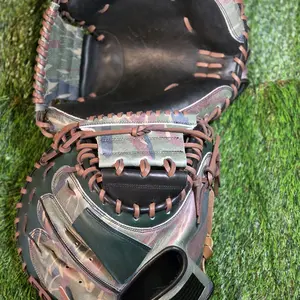 Camo Catchers Glove