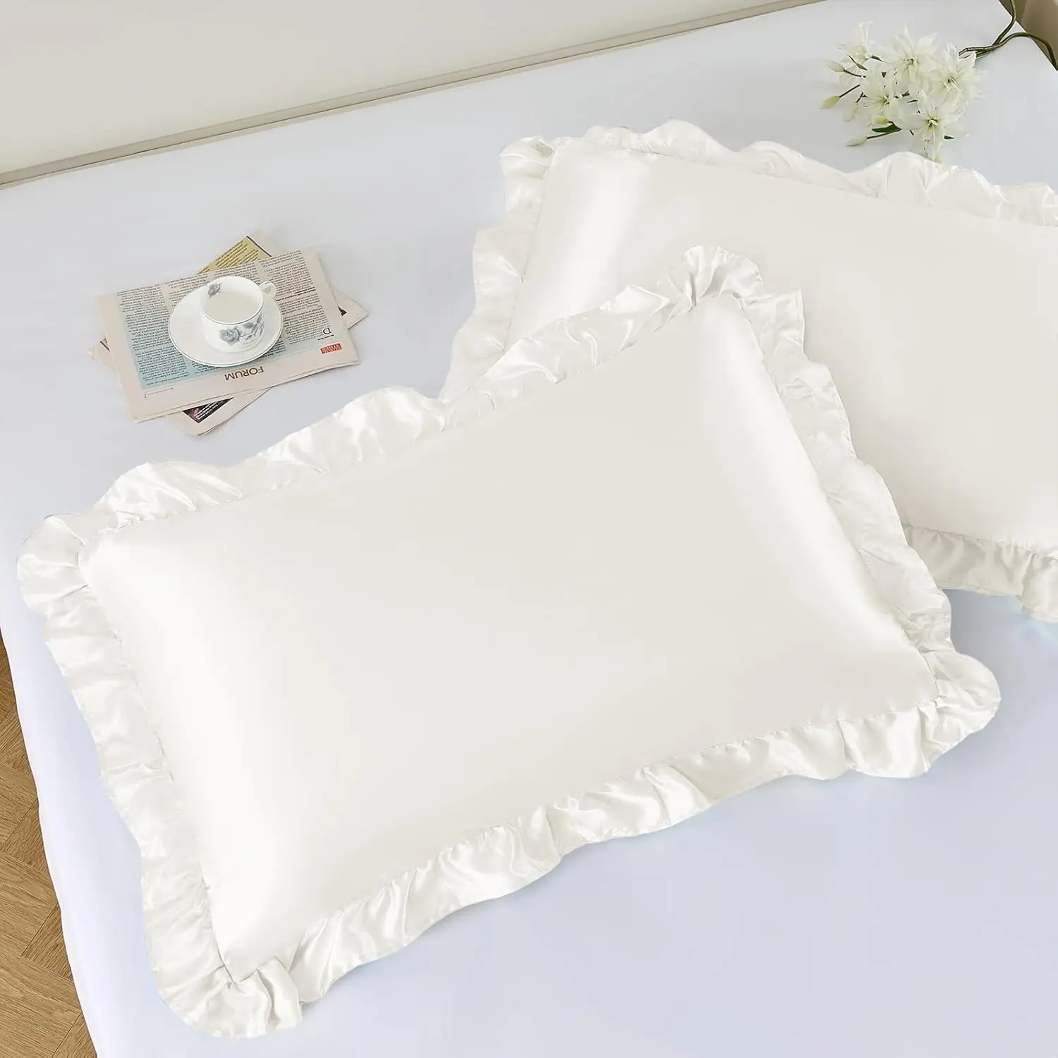 Ruffled Pillowcase Set of 2, Standard Size Pillow Shams for Hair and Skin Care, Ivory White Pillow Covers with Envelope Closure, Anti Wrinkle Pillow for Classic Room