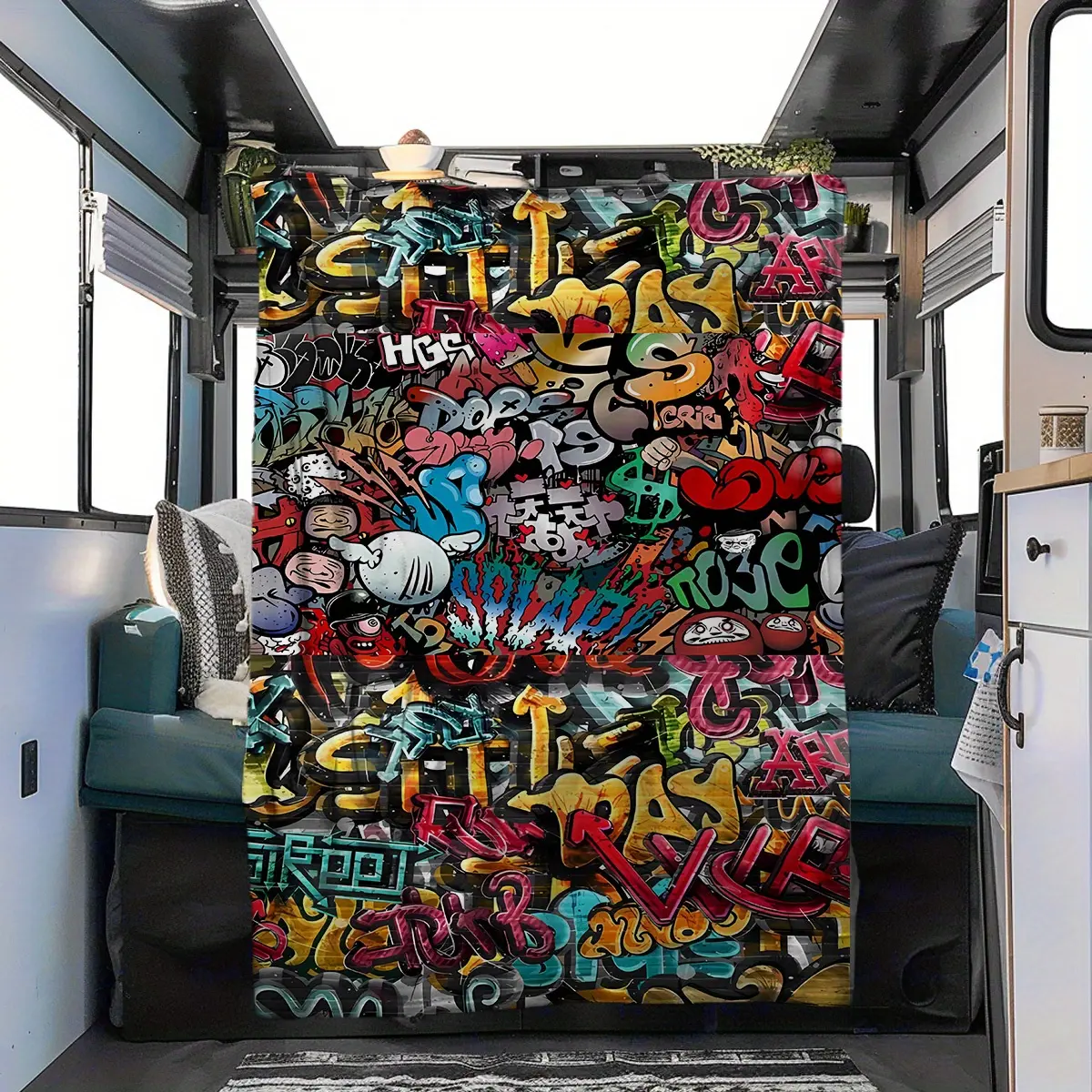 [Street Art Graffiti Blanket] Soft and Comfortable Street Art Graffiti Print Plush Blanket |   All Seasons, Warmth for Bedroom, Bed, Sofa Nap |   Home Decor, Holiday Gift, Birthday Present, Christmas Gift TA0005