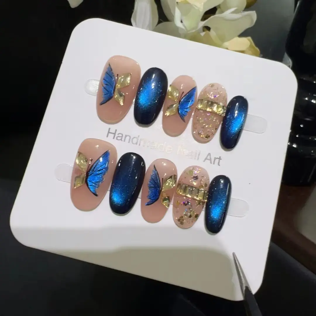 10pcs high-end Blue butterfly handmade fake nails, Light luxury nail decoration handmade fake nails, Glossy Finish, Oval Nail Shape, Glittering Fake Nails, Handmade Press On, Nail Extension Art, Nails Press Ons, Handmade Wearable Nails