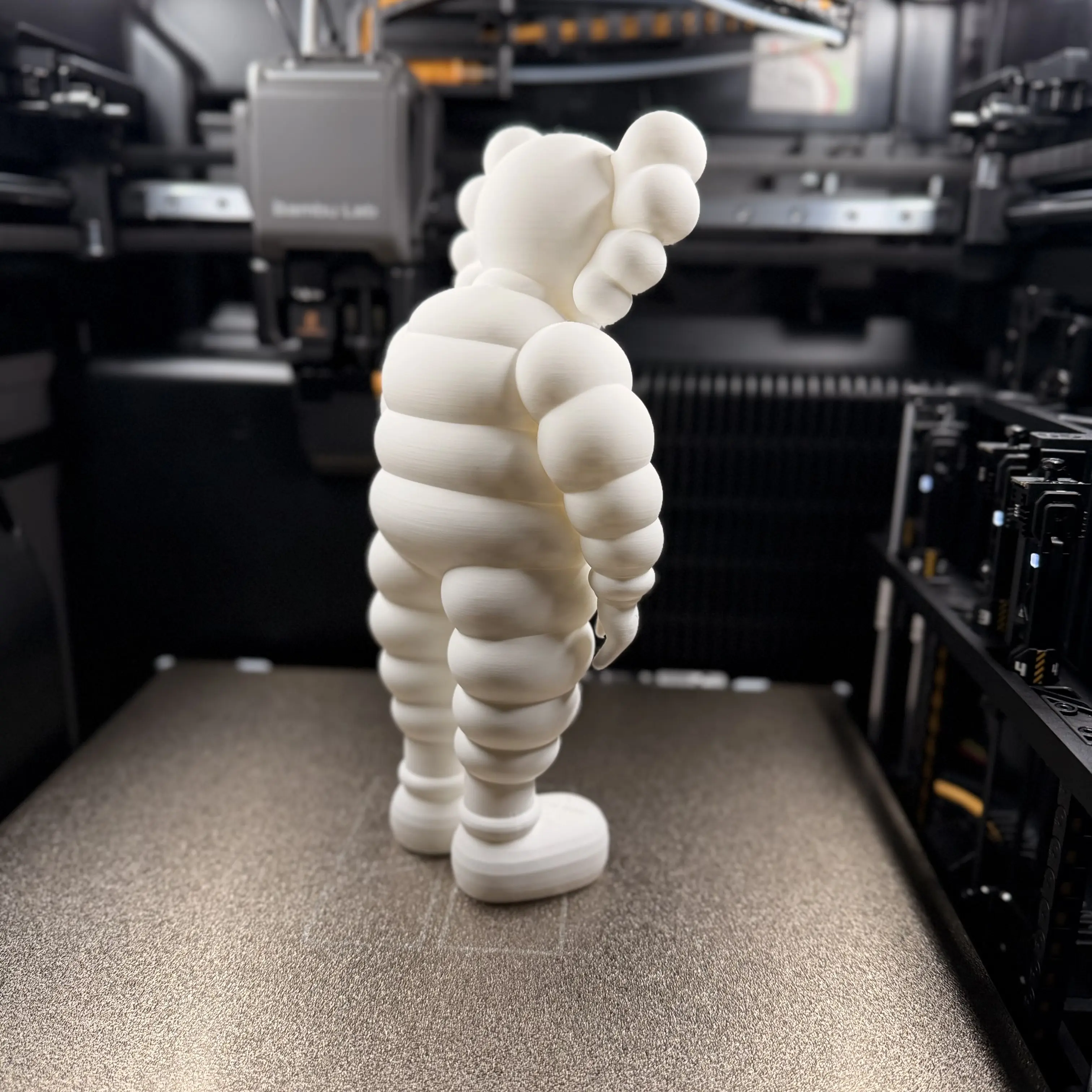 STUDIO OBJECT. 005: BUBBLE FIGURINE