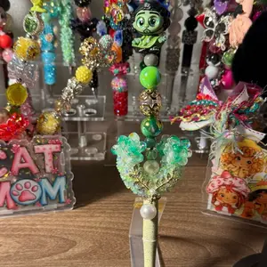 Bruno Beaded Pen with Moon Accent