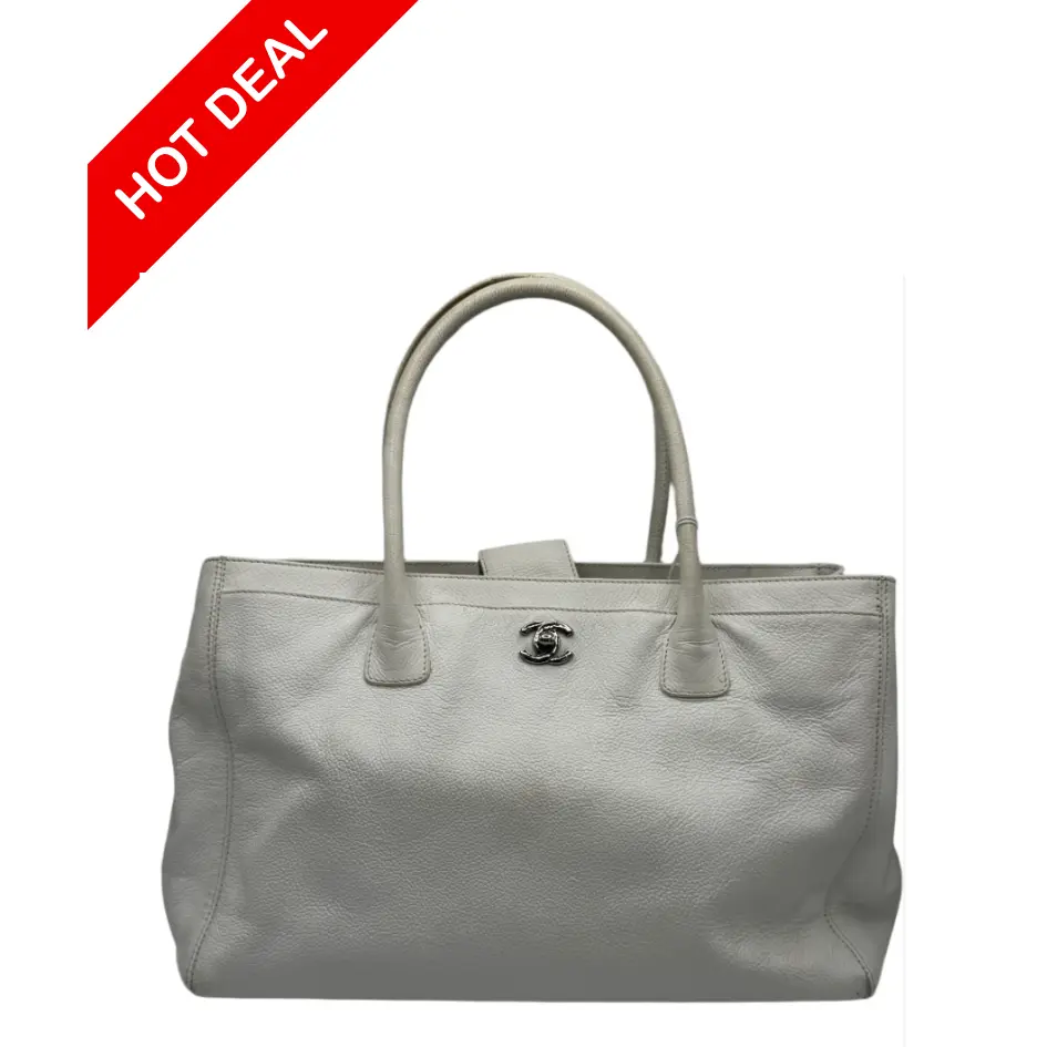 Pre-owned CHANEL caviar leather Tote Bags Caviar Skin White Executive 2 Way Tote Bag
