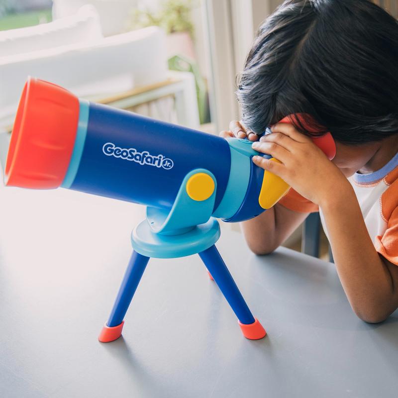 Educational Insights GeoSafari Jr. Talking Space Explorer, Preschool Science STEM Toy, Gift for Kids Ages 4+