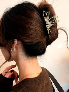 Elegant Rhinestone Hair Claw, Silver Color Metal Hair Clip, Large Shark Clip for Back of Head, Fashionable Hair Accessory for All Seasons