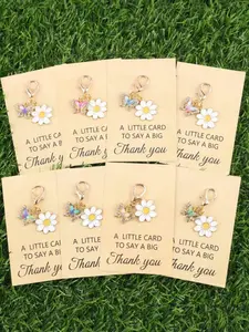 8pcs Cute Enamel Butterfly With White Daisy Keychain Set, With “Thank you” inspirational Thanksgiving Card, To Express Your Sincere Gratitude, Used To Decorate Bag Keychain And Other Accessories, Teacher's Day Gifts, Women's positive Energy Accessories