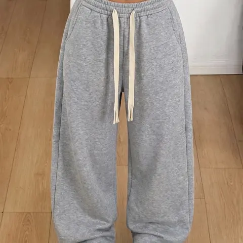 Women’s casual fleece-lined wide-leg sweatpants, breathable and skin-friendly fabric, elastic waistband with drawstring, side pockets, suitable for various everyday outfits
